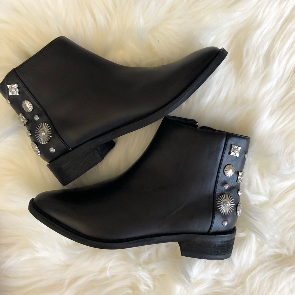 Sold - E8 By Miista SZ 35